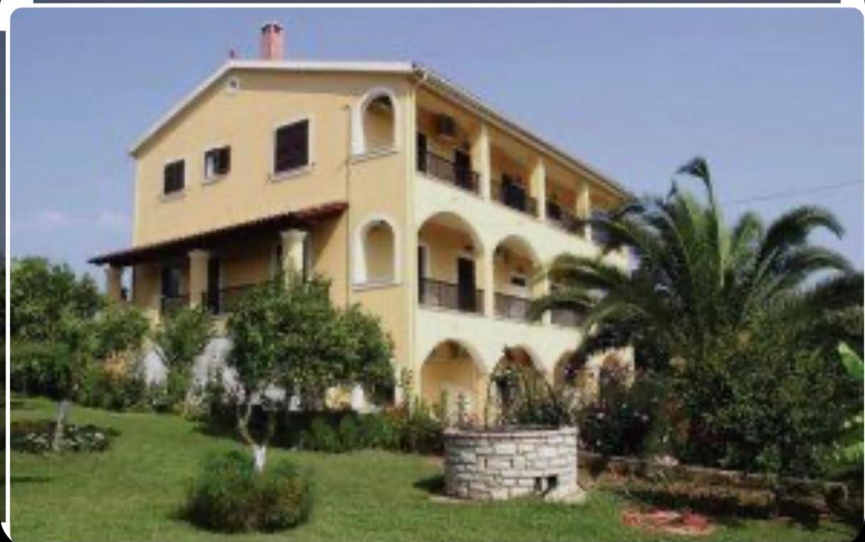 Nikoleta'S Corfu Apartments Gouvia Exterior foto